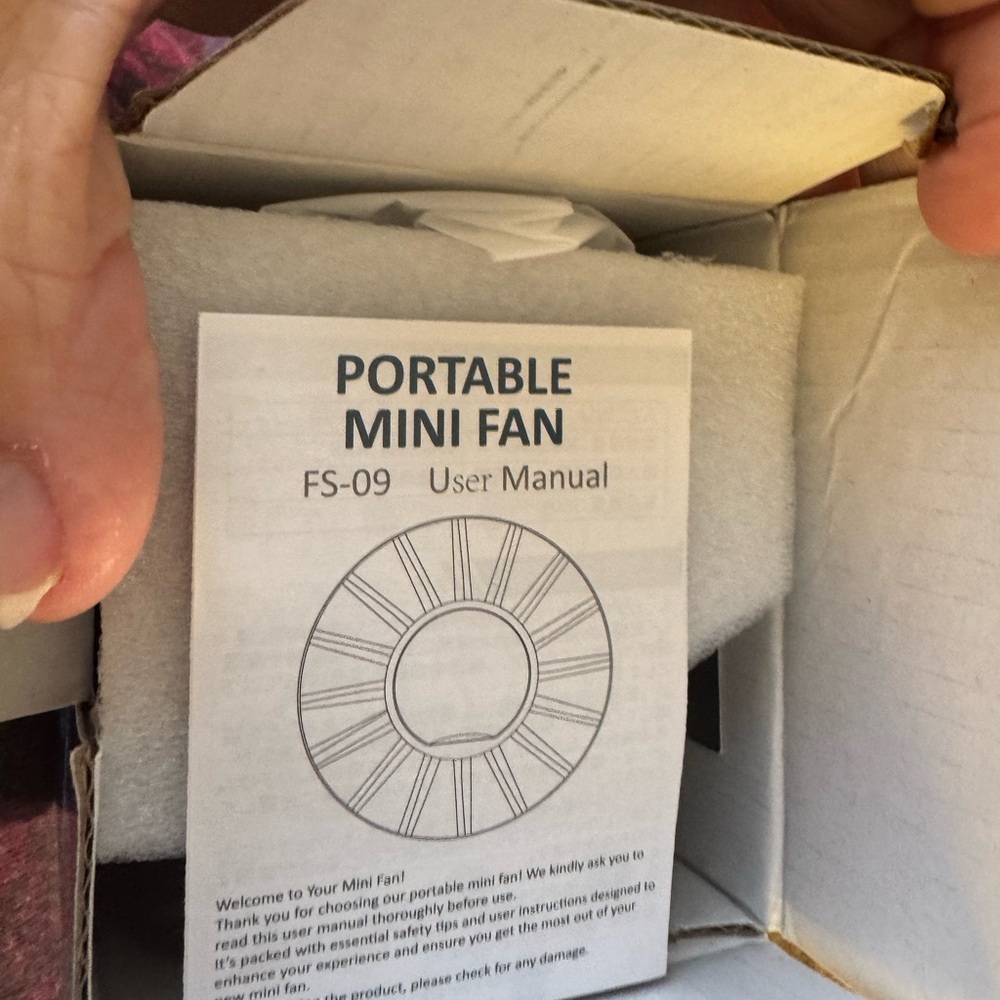 Portable Mini Fan - Picture 3 of 8